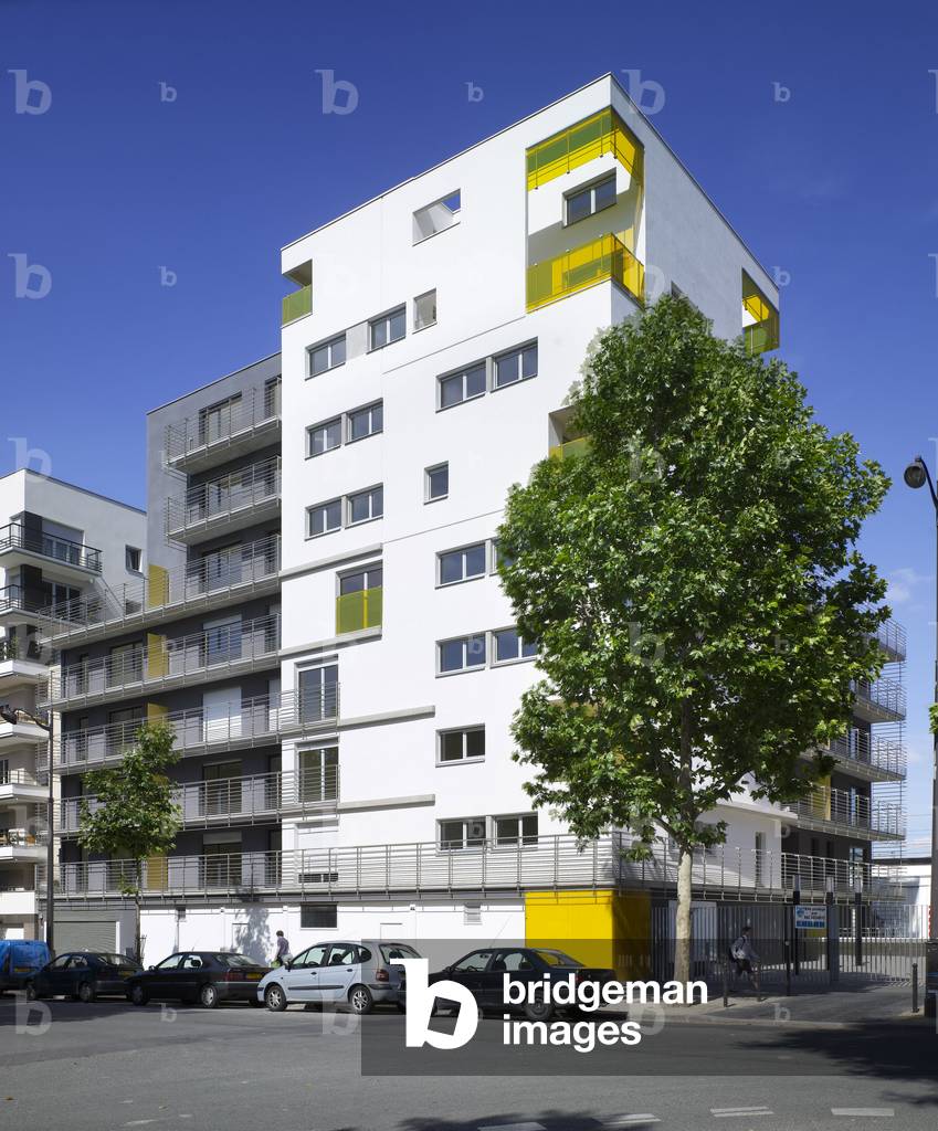 Accommodation, Avenue de la Porte des Poissonniers in Paris 75018. Architect Philippe Dubus, 2008. Photography 18/06/08.