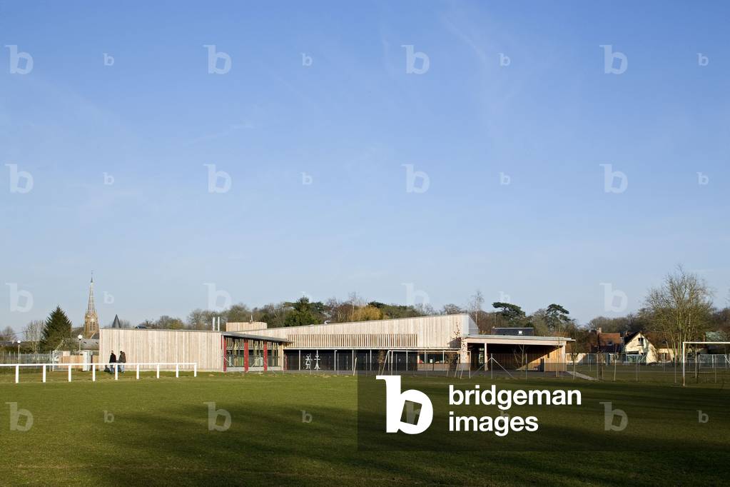 The school of Hallue in Saint-Gratien (Somme). Architects Nathalie Hebert and Pierre Louis Fossard, 2006.