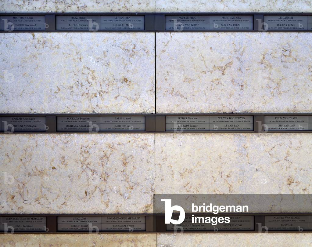 La Necropole de Frejus (Var, France). Architect Bernard Desmoulin, 1997.