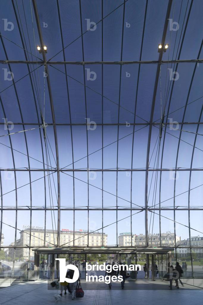 Strasbourg station (Bas Rhin, Alsace). Extension, Station Square. Architects Jean Marie Duthilleul and Etienne Tricaud, 2007. Photography 30/07/08.