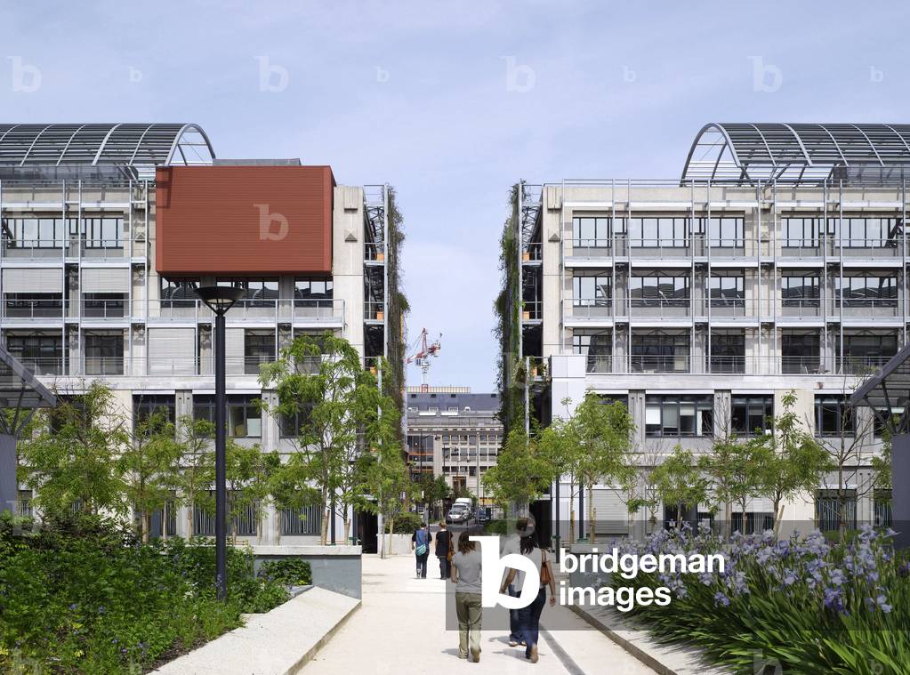 Biopark, district Massena Bruneseau a Paris Biopark - (Bureaux - Square), Paris 13. Architecture of Valode & Pistre architects, 2006-2007. Paris Biopark is the first industrial hotel dedicated to biotechnology companies.