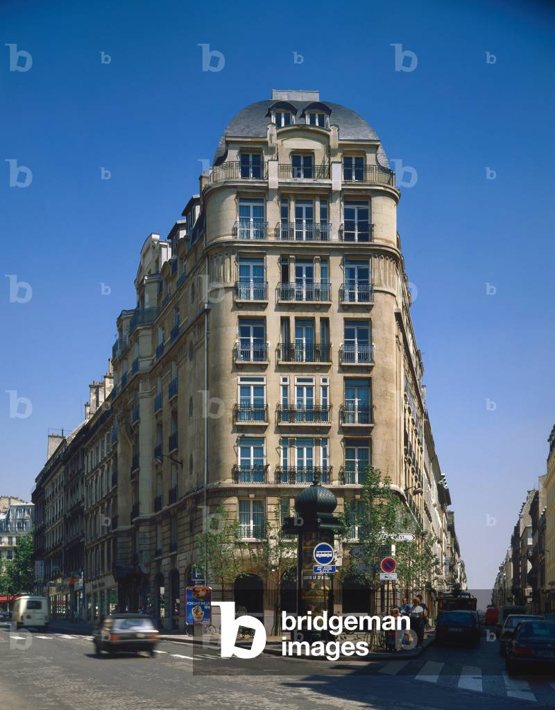 Parisian corner building, Rue Lafayette in Paris 10th.