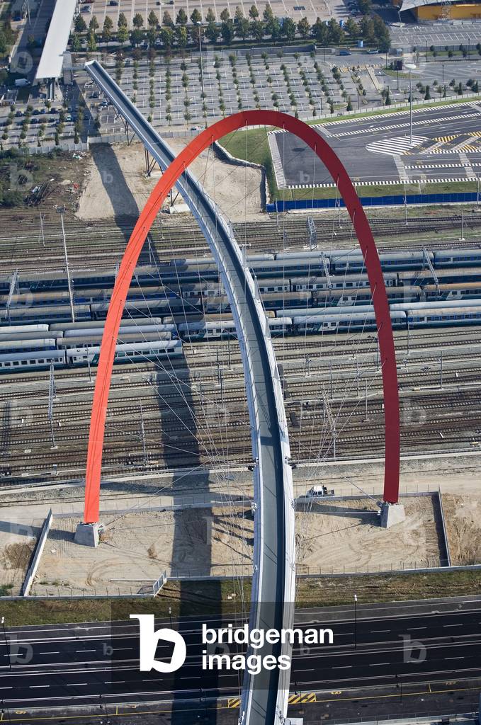 Gateway to Turin, Italy. Architecture by Hugh Dutton, 2005 (photo)