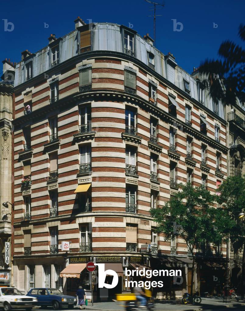 Corner building rue Custine Paris 75018. Photography 1990.