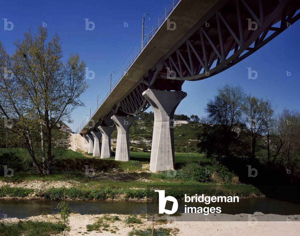 The TGV viaduct of Roquefavour, Bouches-du-Rhone (Bouches Du Rhone), Provence Alpes Cote d'Azur (Provence-Alpes Cote d'Azur), France. Architecture by Bruno Gaudin, 2000.
