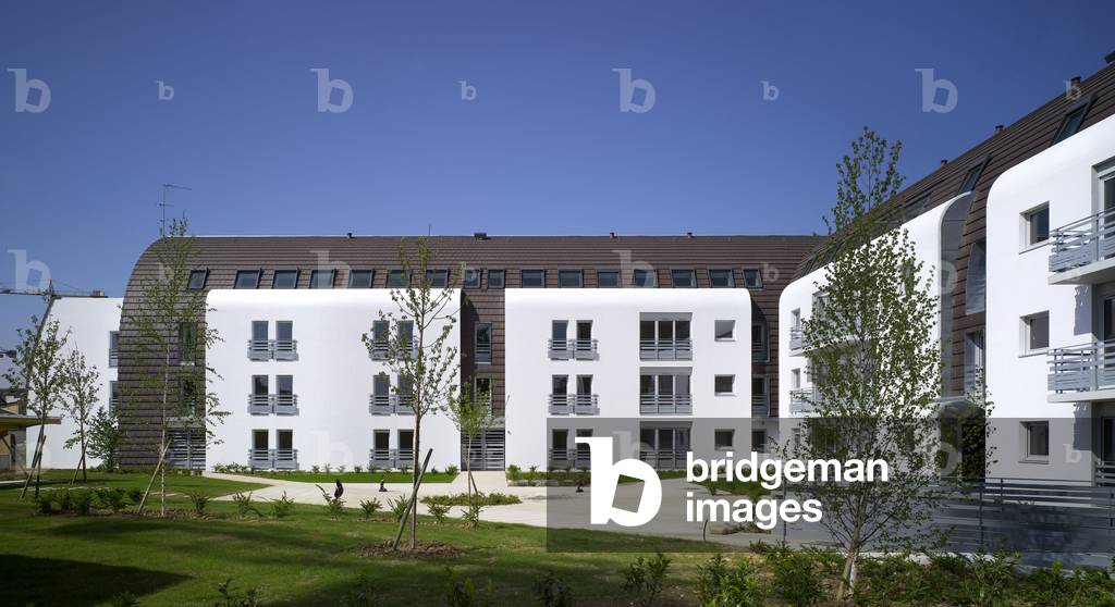 Social housing in Limmeil Brevannes (Val de Marne). Architect Arc.Ame architecture, 2008. Photography 13/04/08.