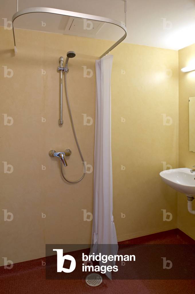 University residences Le Klebert et Nicolas Appert in Ivry sur Seine (Val de Marne). Architects Bertrand Dubus and Thomas Richez 2004. Photograph 2004.