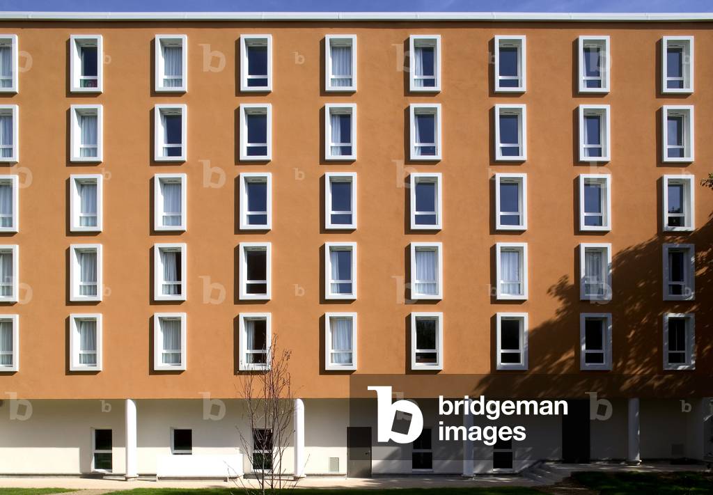 University residences Le Klebert et Nicolas Appert in Ivry sur Seine (Val de Marne). Architects Bertrand Dubus and Thomas Richez 2004. Photograph 2004.