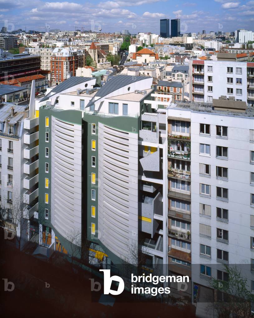 Social housing and post office, 132 rue des Pyrenees in Paris 75020. Realisation 1994, architect Michel Bourdeau. Photography 1994.