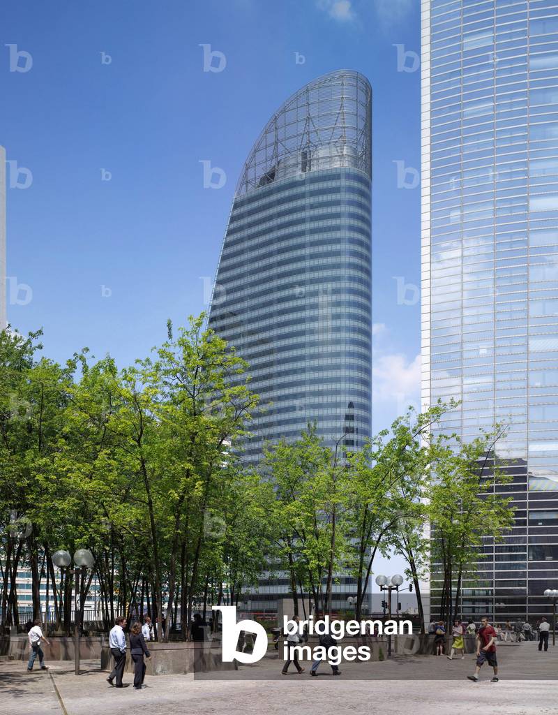 Tower T1 has La Defense, Courbevoie, Hauts-de-Seine (Haut de Seine), Ile de France (Ile-de-France). Architecture by Jean Pistre and Denis Valode, 2005-2008. Photography 15/09/2008.