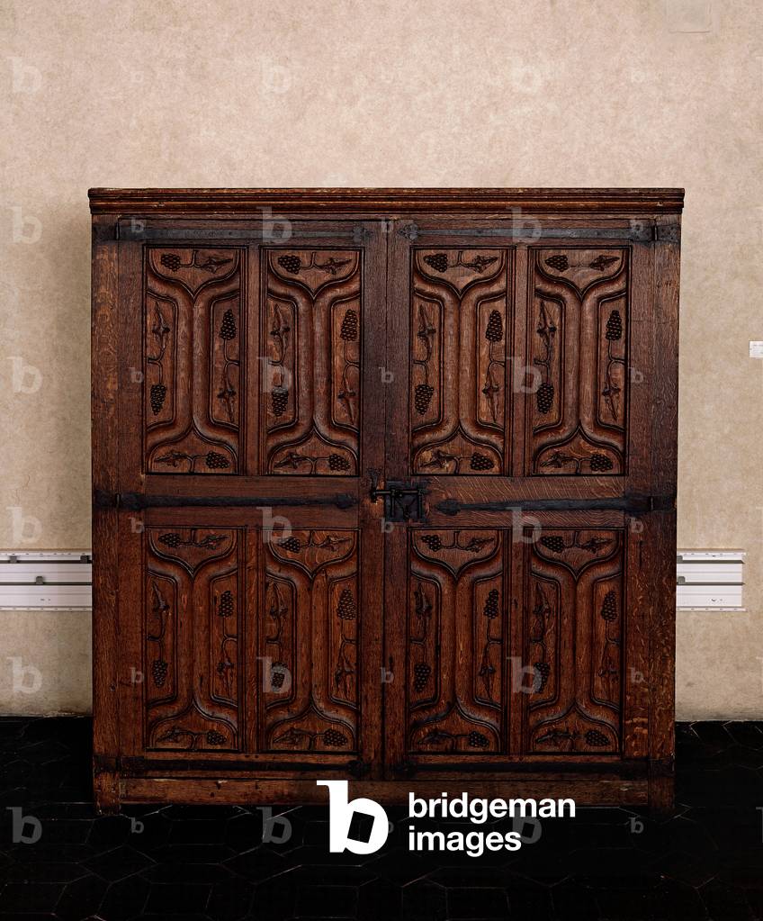 Cabinet, 1414 - 1414 (sculpted oak wood)