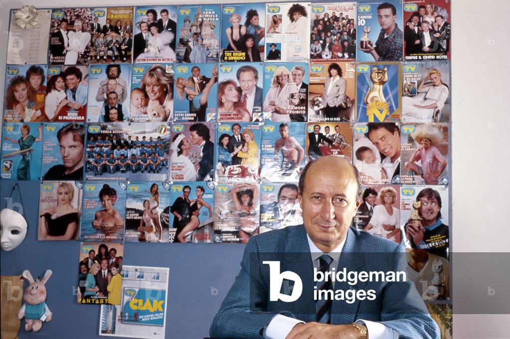 Gigi Vesigna in the press office of TV Sorrisi e Canzoni, Segrate, Italy