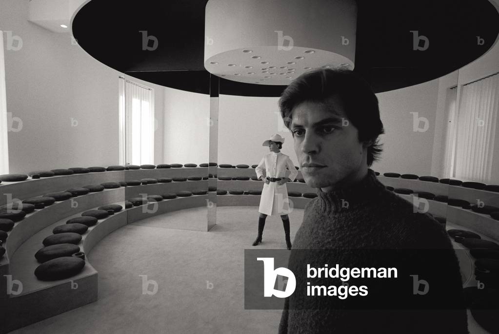 Two people inside a showroom, 1967 (b/w photo)