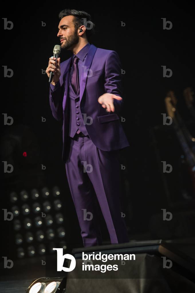 Marco Mengoni in concert, 2013 (photo)