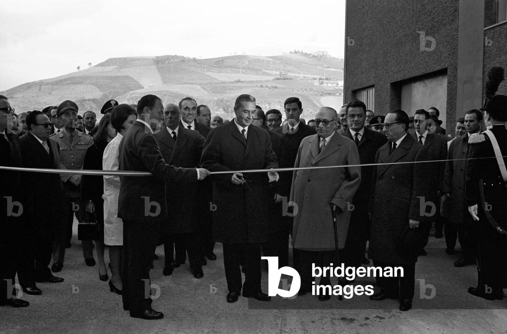Aldo Moro opening Mondadori paper mill, 1965 (b/w photo)