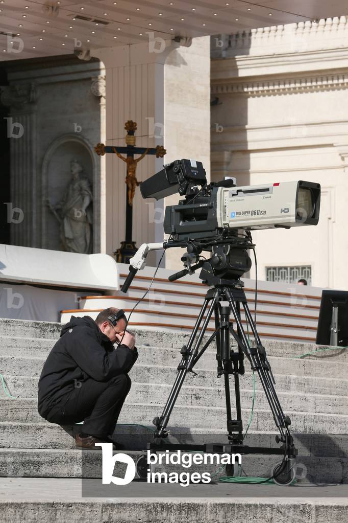 News story: the backstage of Vatican City, Vatican, 2010 (photo)