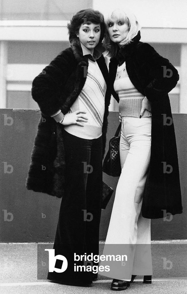 Daniela Goggi and sister Loretta Goggi, 1973