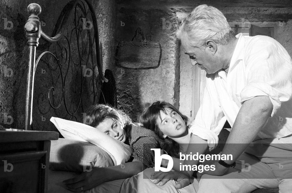 Vittorio De Sica, Eleonora Brown and Sophia Loren on the set of Two Women, Italy, 1960 (b/w photo)