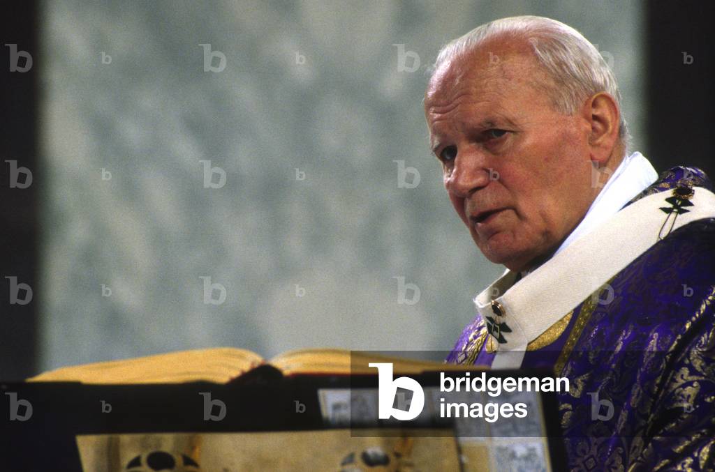 Pope John Paul II (Karol Jozef Wojtyla) celebrating the Ash Wednesday Mass at Saint Sabina's Basilica on the Aventino. Rome, Italy. 1990s (photo)