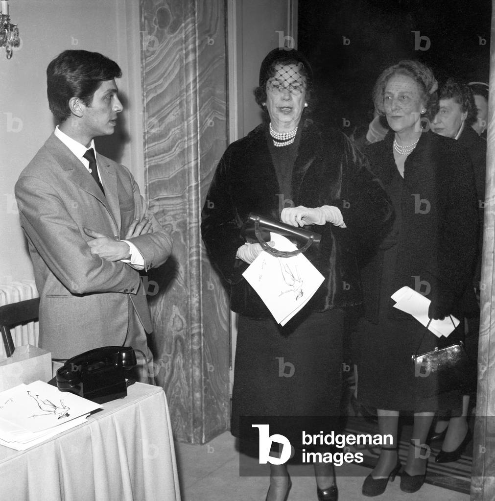 Valentino Garavani's fashion show, Italy, 1959 (b/w photo)