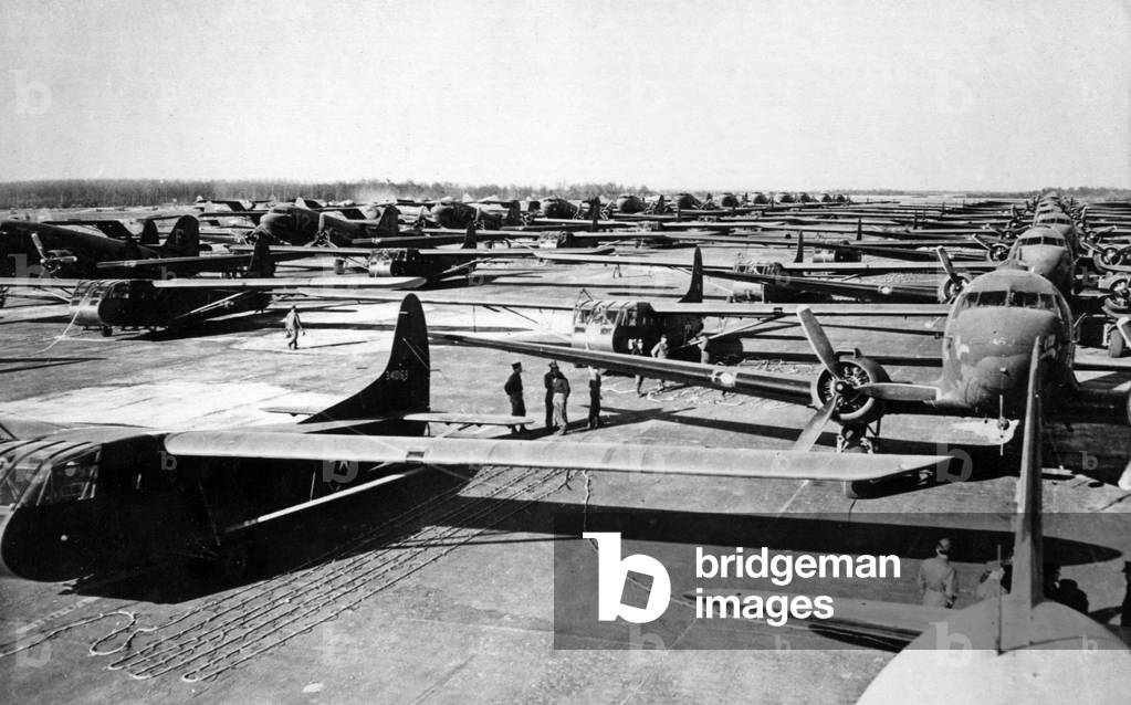 Allied aircraft near Paris
