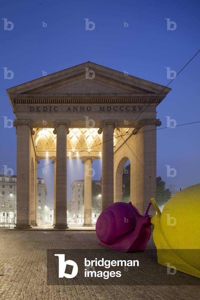 Free Darsena (Free Darsena), by Cracking Art Group, Piazza XXIV Maggio, Milan, Italy, 26th April-31st October 2015 (photo)