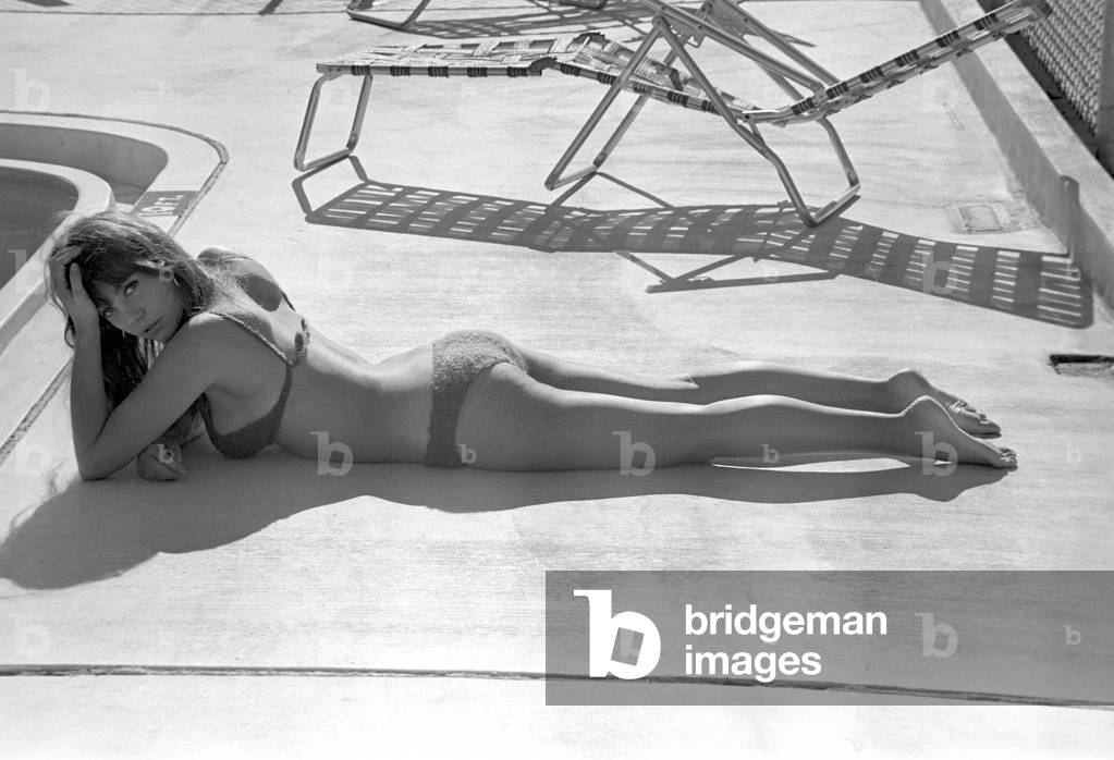 Lee Grant on the film set of In the Heat of the Night (b/w photo)