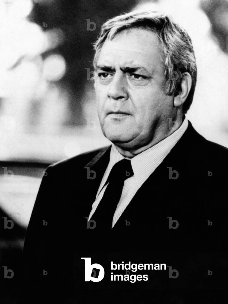 Raymond Burr in Kingston Confidential