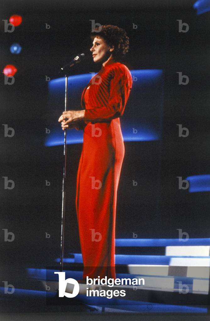 Ornella Vanoni on stage at the 39th Sanremo Music Festival