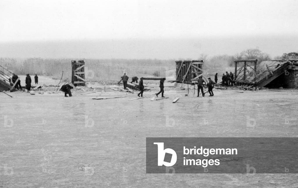 Building a bridge over the Donets