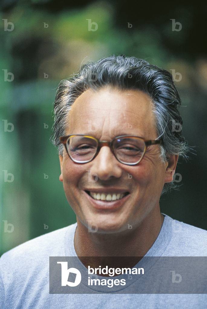 Enzo Jannacci smiling