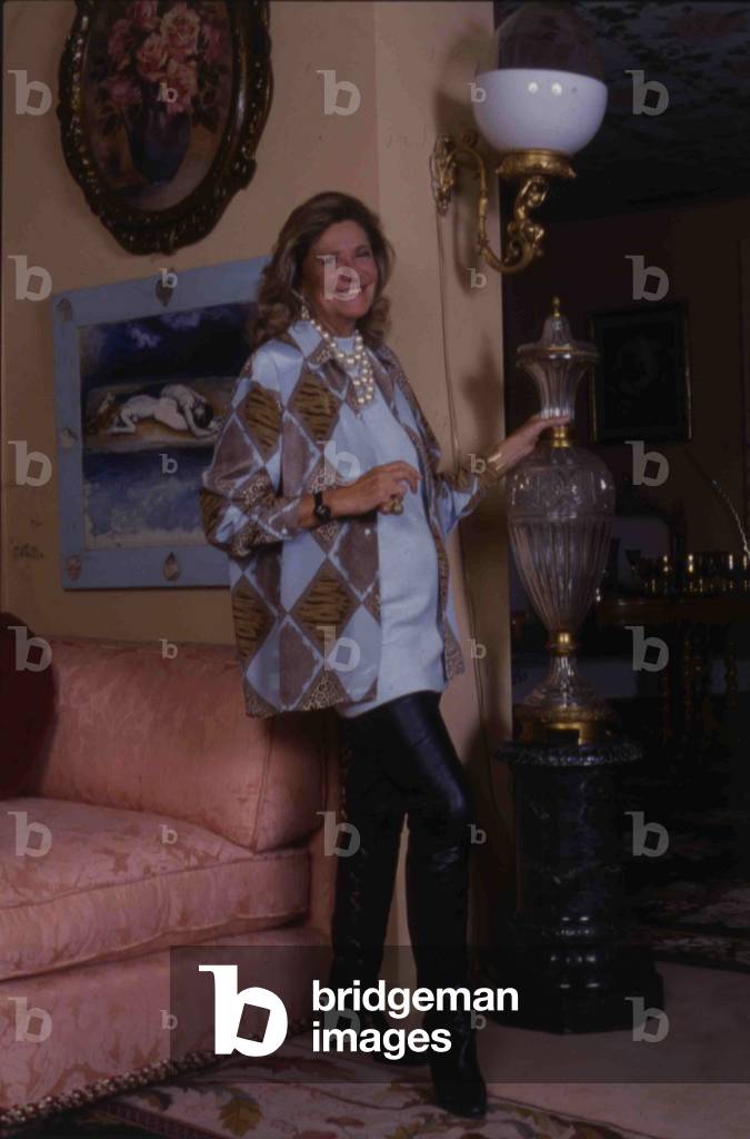 Marta Marzotto for a photo shoot, Italy, 1990 (photo)