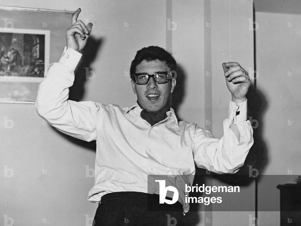 Peppino di Capri dancing