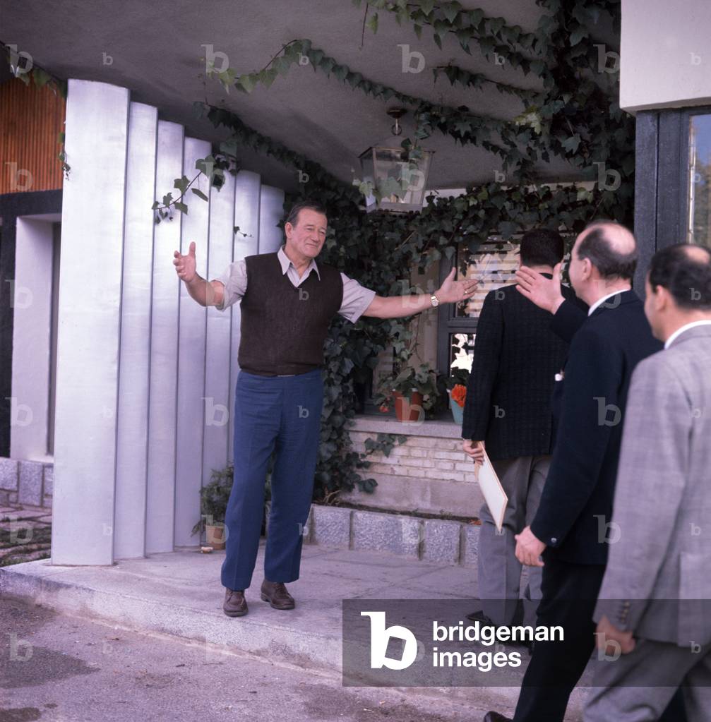 John Wayne welcoming some guests (photo)