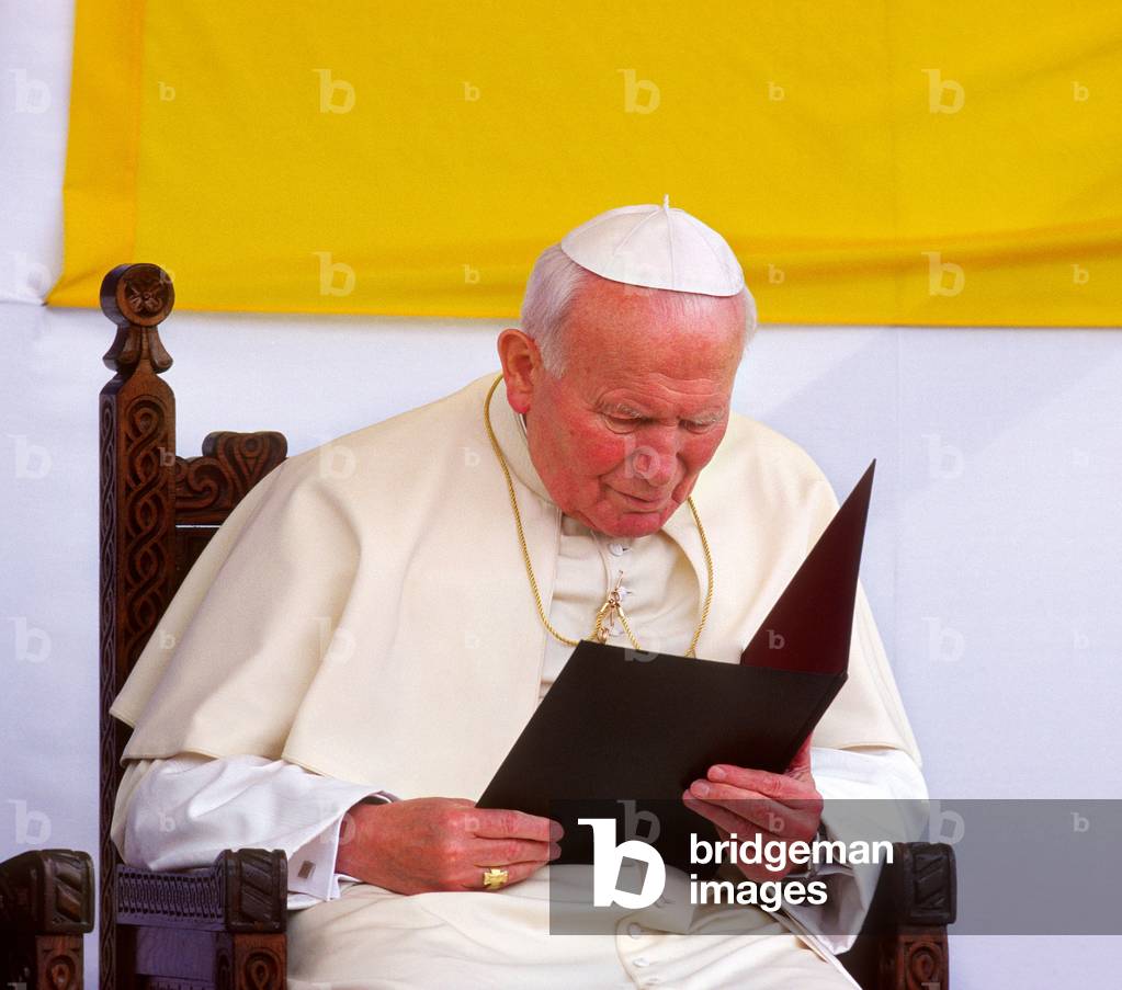 Pope John Paul II, Bucarest, Romania