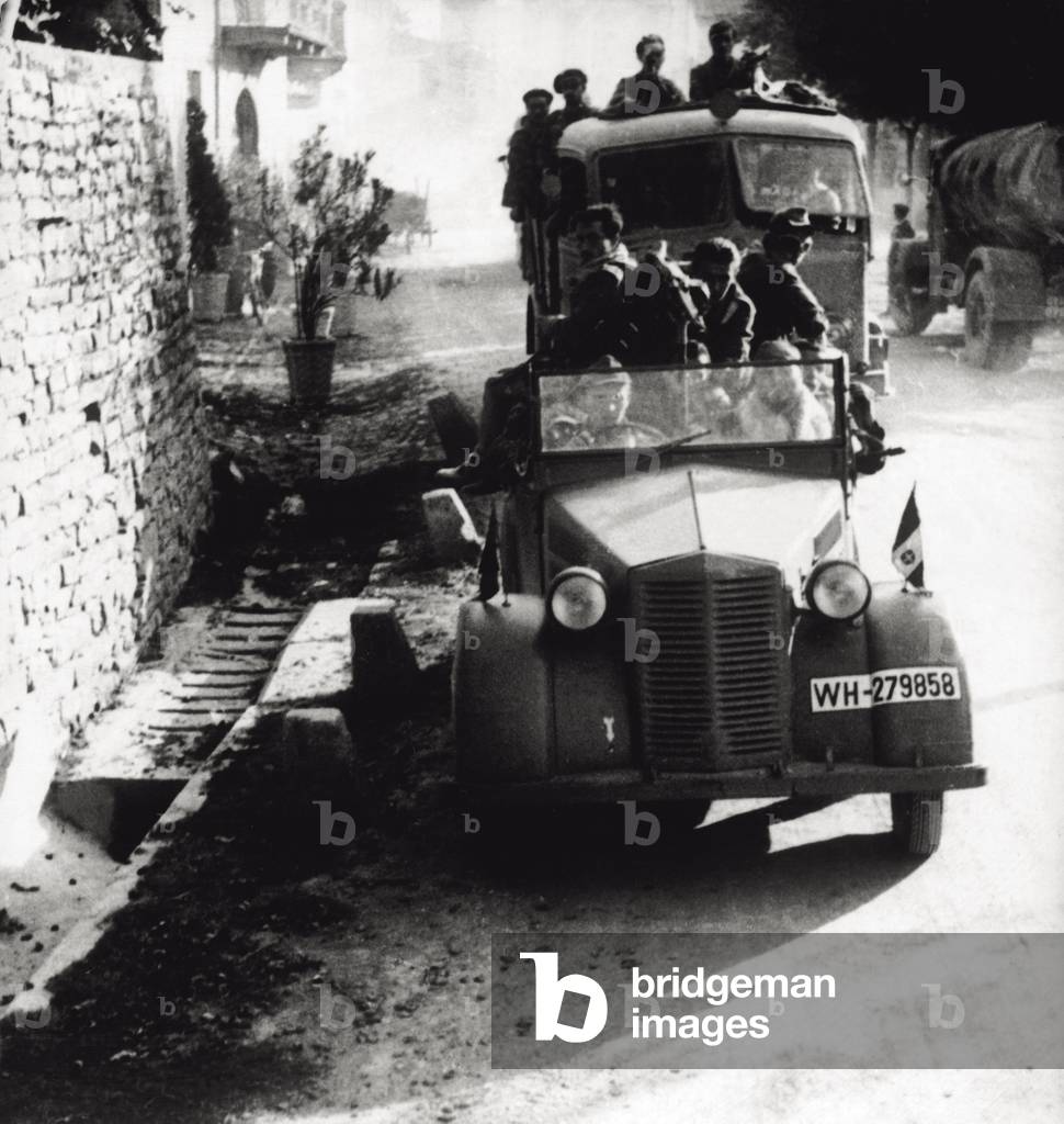 Partisans on German vehicles