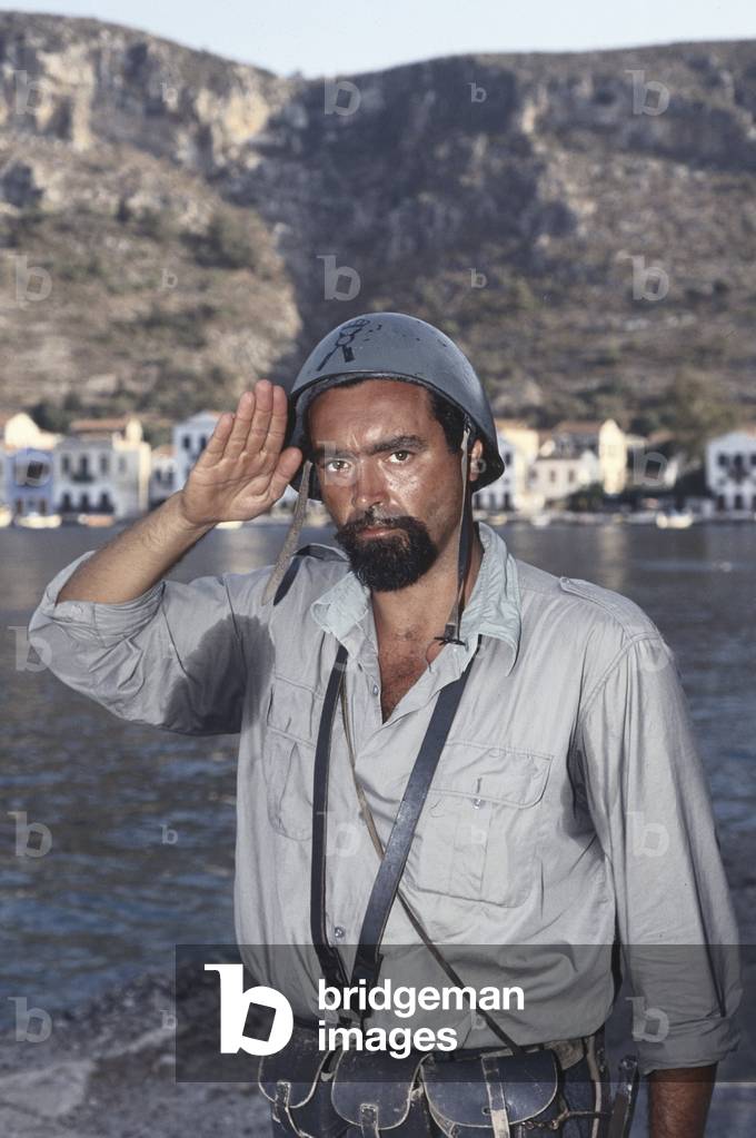 Diego Abatantuono saluting on the set of the film Mediterraneo