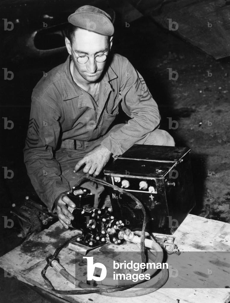 Checking the hydraulic system of a bomber