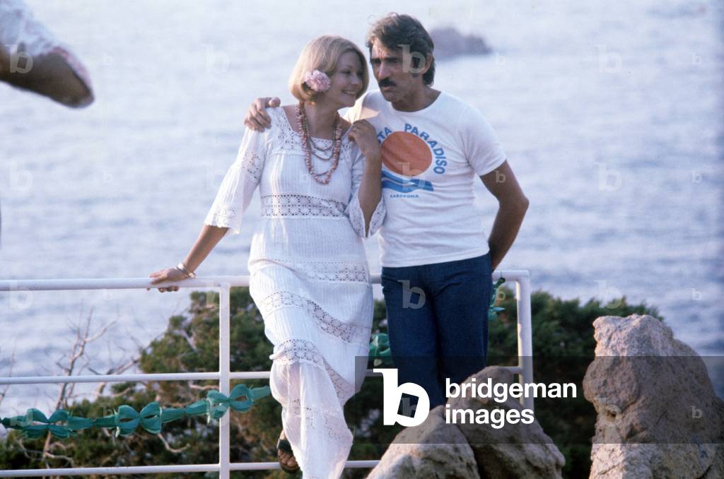 Walter Chiari, Italian actor, comician and TV host, with the actress Macha Meril, Italy, 1970 (photo)