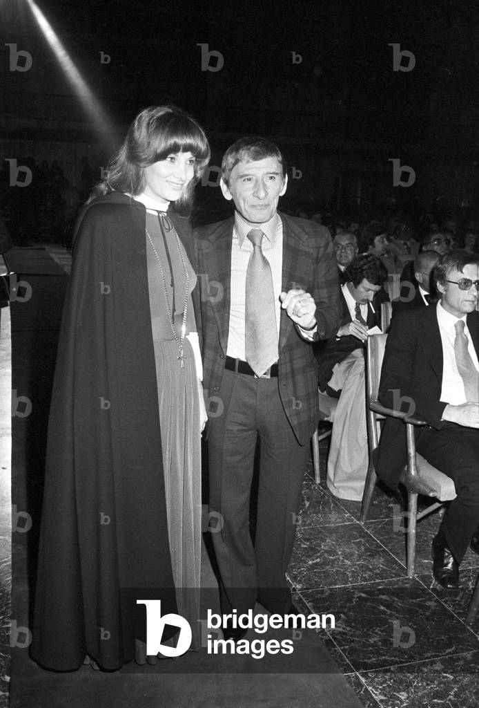 Renato Rascel in Rome, Italy, 1974 (b/w photo)