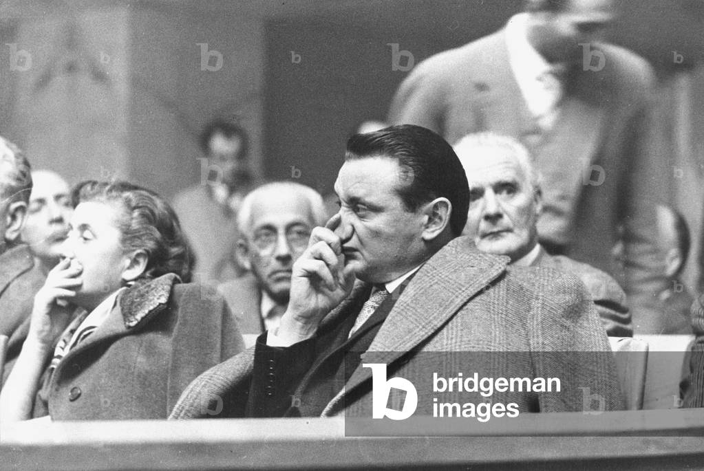 People attending the Italian Communist Party (PCI)'s 8th Meeting, Rome, December 1956 (photo)