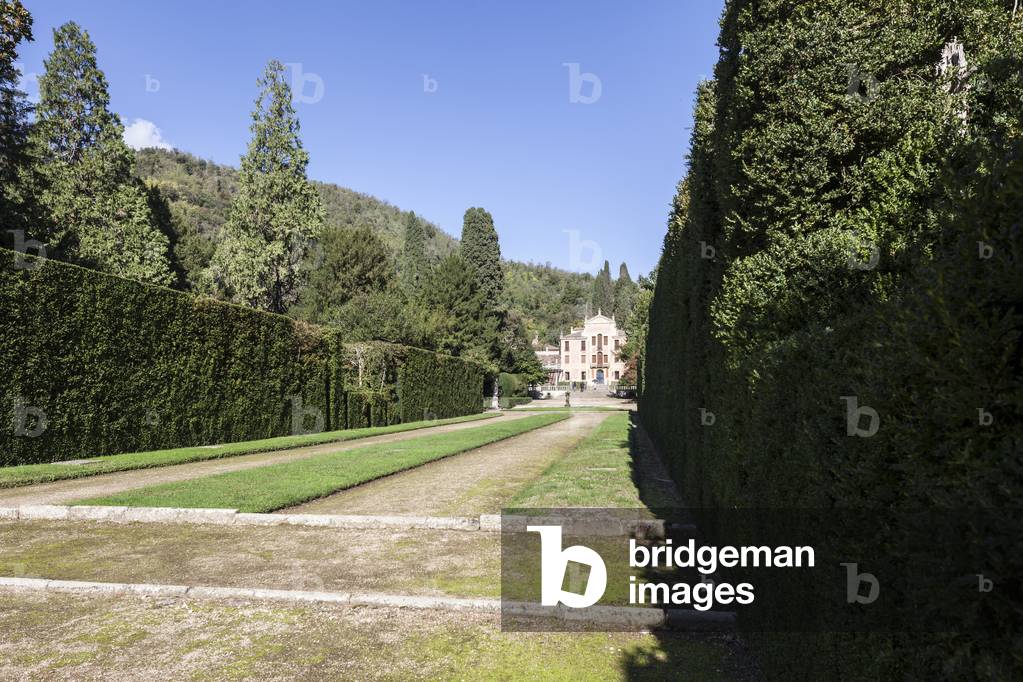 ReGeneration (Rigeneramento ), by Cracking Art Group, Monumental Garden of Valsanzibio, Padova, Italy, 21 May-27 September 2015 (photo)