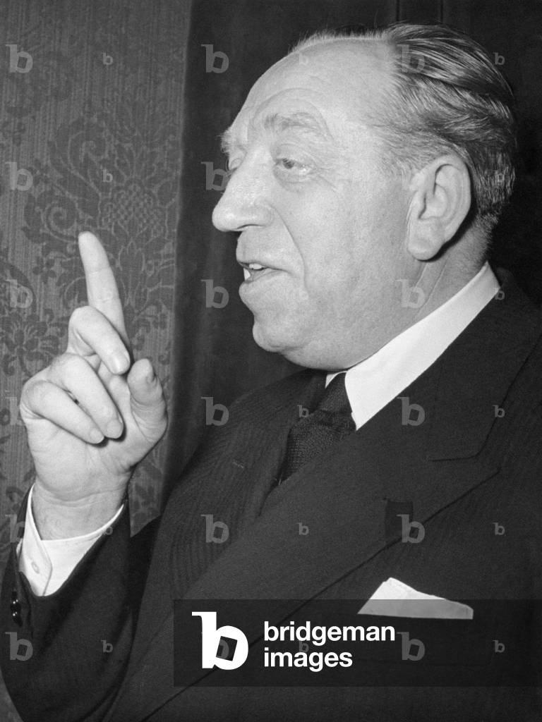 Ezio Vanoni exhorts pointing his index, Italy