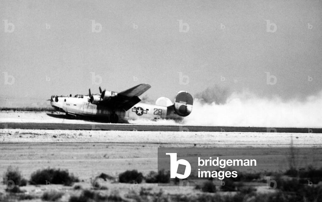U.S. bomber landing without carriage