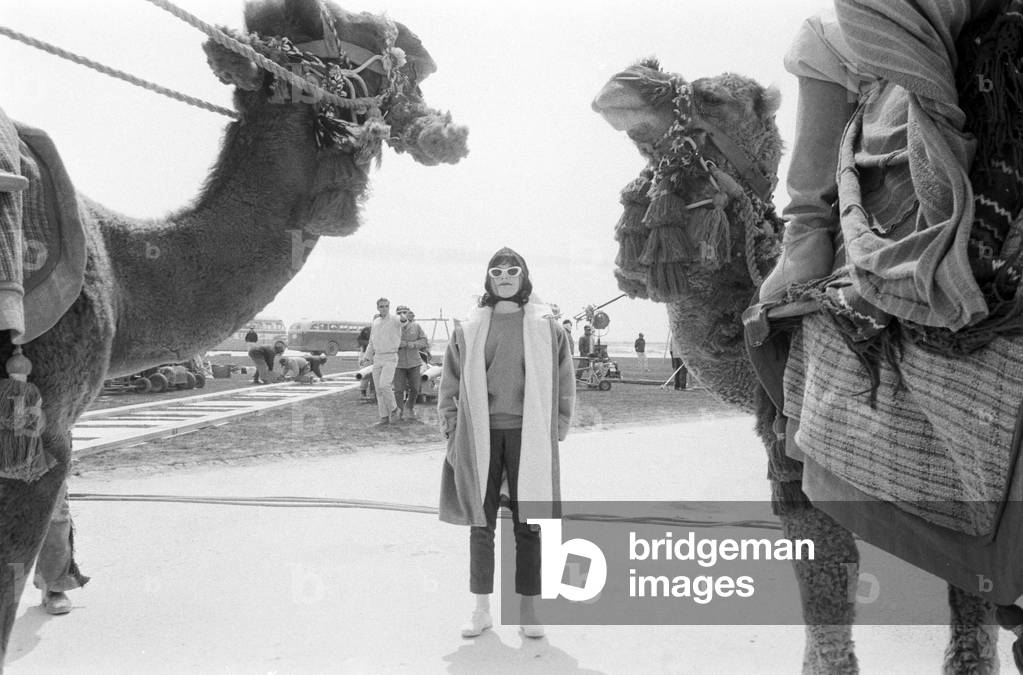 Shirley MacLaine on the set of the film 'John Goldfarb, Please Come' directed by J. Lee Thompson, Italy, 1965 (b/w photo)