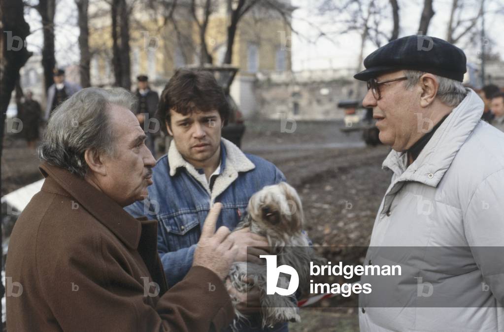 Claudio Amendola, Ugo Tognazzi and Sergio Corbucci on the set of Days of Inspector Ambrosio, Italy