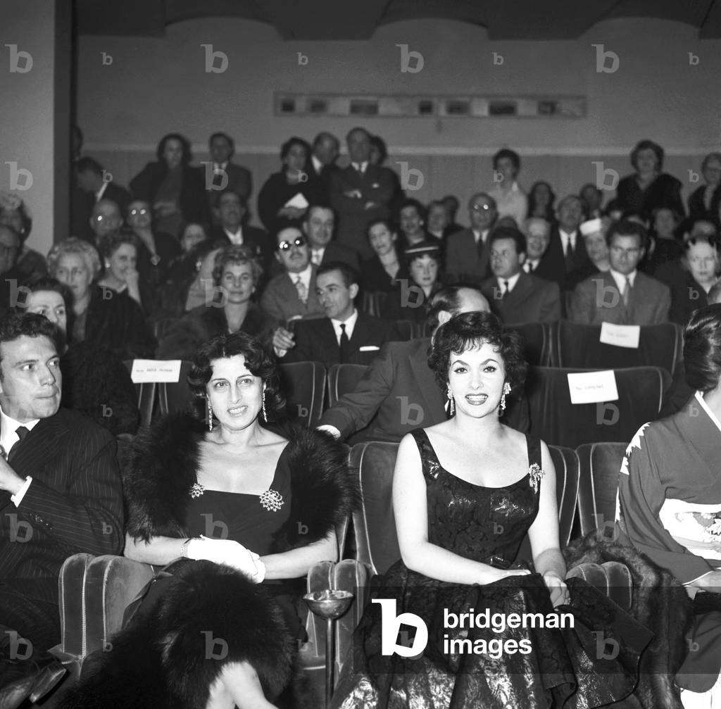 Anna Magnani, Gina Lollobrigida and Anthony Franciosa at the premiere of the film Sayonara, Italy, 1958 (b/w photo)