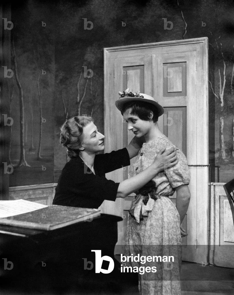 Adriana Asti and Lilla Brignone in Even women have lost the war, Milan, Italy, 1954