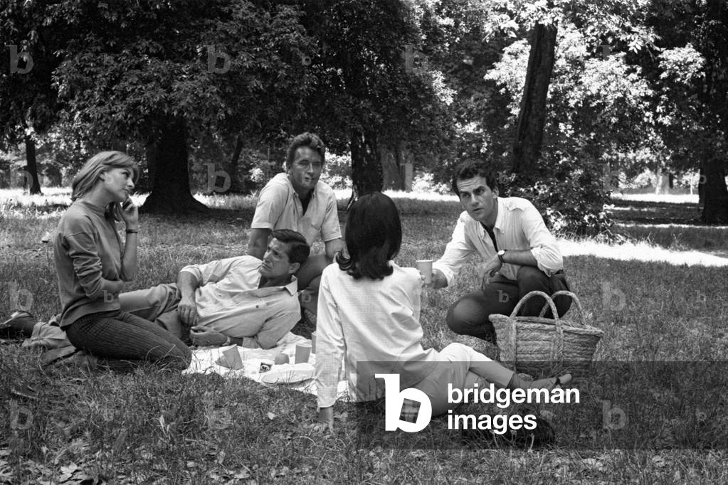 Friends on picnic, Italy