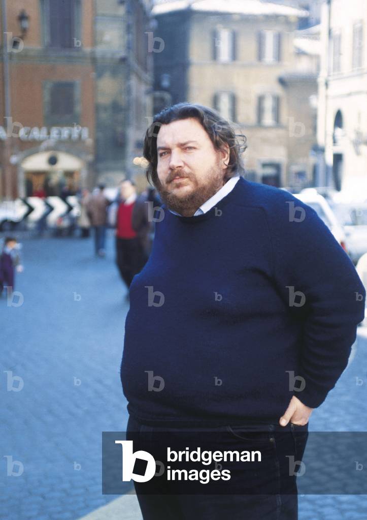Giuliano Ferrara in a square